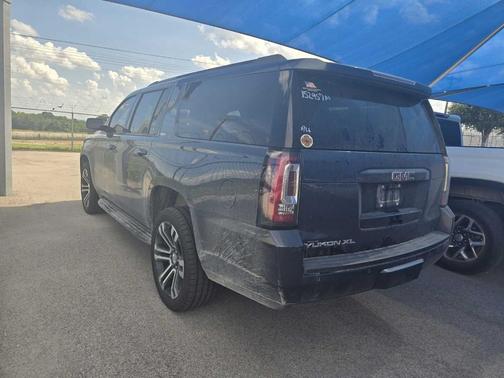 2020 GMC Yukon XL SLT
