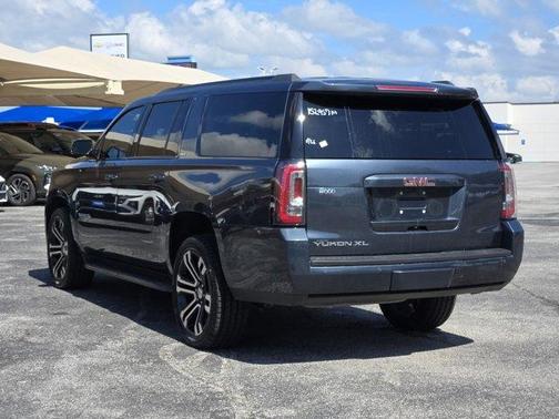 2020 GMC Yukon XL SLT