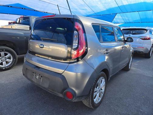 2015 Kia Soul +