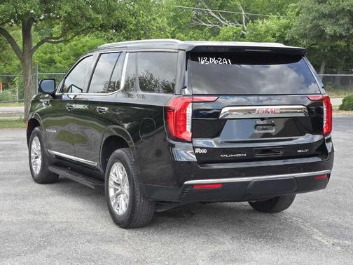 Onyx Black 2023 GMC Yukon SLT