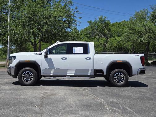 2024 GMC Sierra 2500 SLT