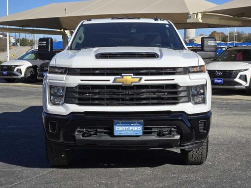 2024 Chevrolet Silverado 2500 Custom