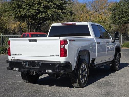 2024 Chevrolet Silverado 2500 Custom