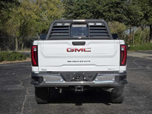2024 GMC Sierra 2500 SLT