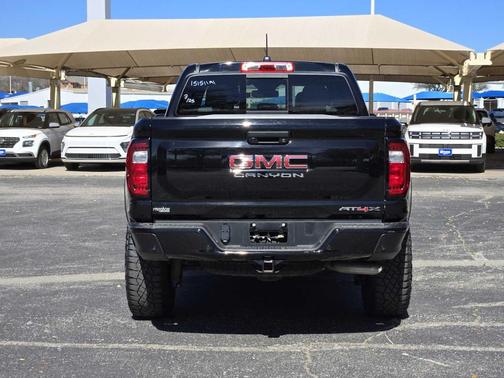 2023 GMC Canyon AT4X