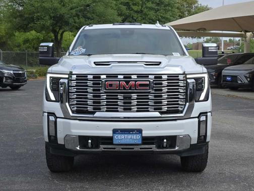 Summit White 2025 GMC Sierra 2500 Denali