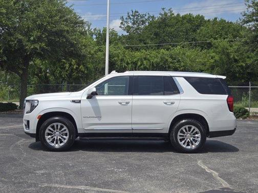 2021 GMC Yukon SLT