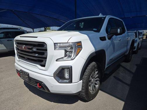 Summit White 2022 GMC Sierra 1500 Limited AT4