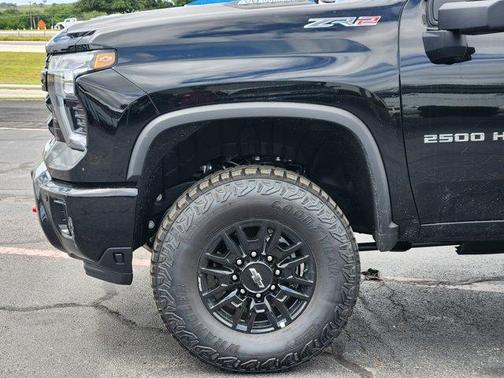 Black 2026 Chevrolet Silverado 2500 ZR2
