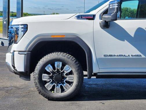 2025 GMC Sierra 2500 Denali