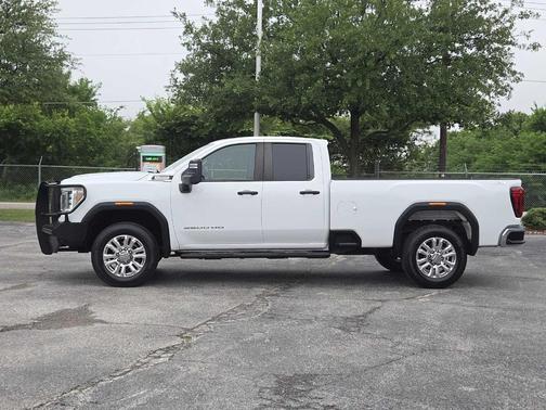 Summit White 2022 GMC Sierra 2500 Pro