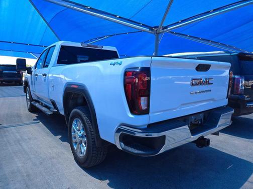 Summit White 2022 GMC Sierra 2500 Pro