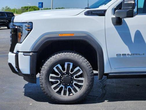 2025 GMC Sierra 2500 Denali Ultimate