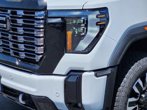 2025 GMC Sierra 2500 Denali Ultimate