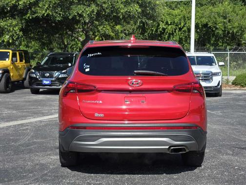 2022 Hyundai SANTA FE SE