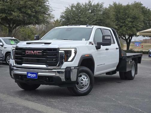 2025 GMC Sierra 3500 Pro