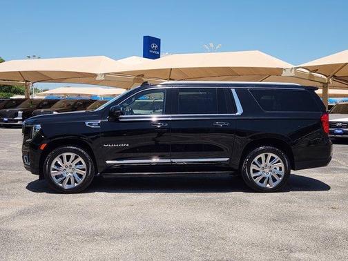 Onyx Black 2021 GMC Yukon XL SLT