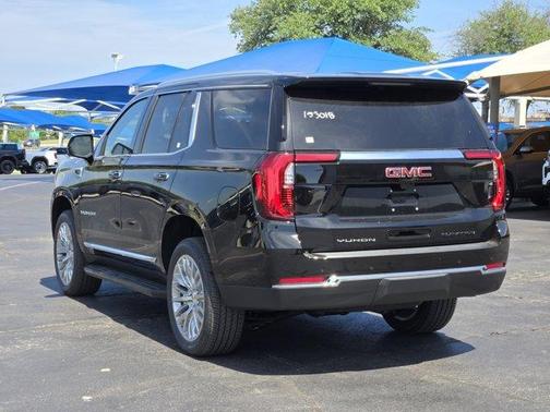 2025 GMC Yukon Elevation