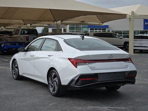 2025 Hyundai ELANTRA HEV Limited
