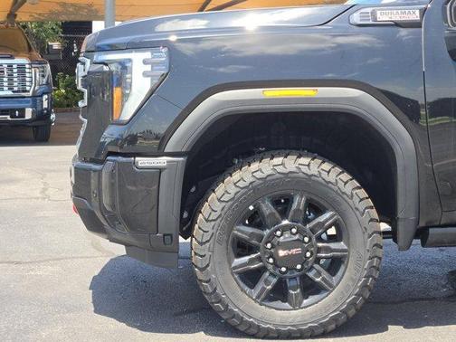 2025 GMC Sierra 2500 AT4