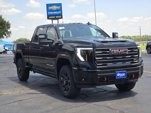 2025 GMC Sierra 2500 AT4