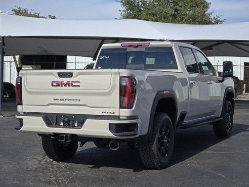 2026 GMC Sierra 2500 AT4