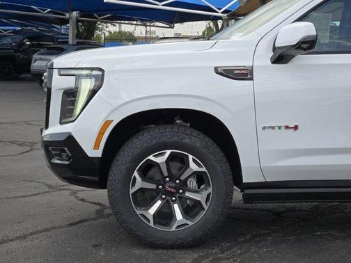 2025 GMC Yukon XL AT4