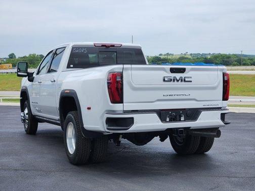 2025 GMC Sierra 3500 Denali Ultimate
