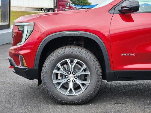2025 GMC Acadia AT4
