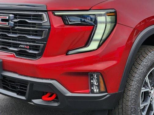 2025 GMC Acadia AT4