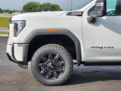 2025 GMC Sierra 2500 AT4
