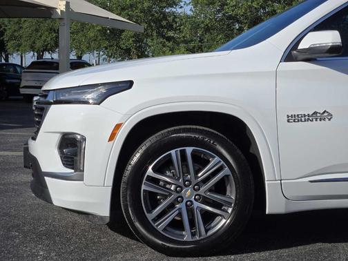 2023 Chevrolet Traverse High Country
