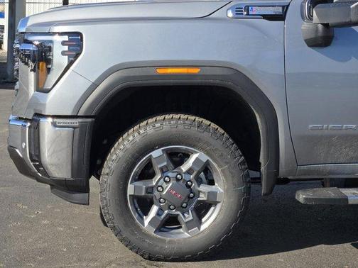 2026 GMC Sierra 2500 SLT