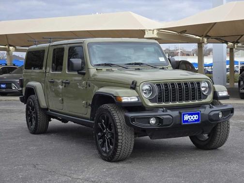 2025 Jeep Gladiator Sport