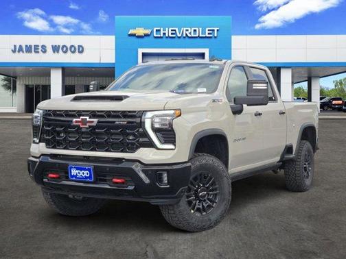 White Sand 2026 Chevrolet Silverado 2500 ZR2