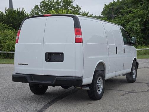2025 Chevrolet Express 2500 Work Van