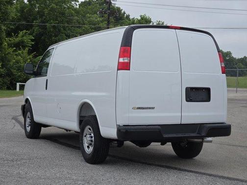 2025 Chevrolet Express 2500 Work Van