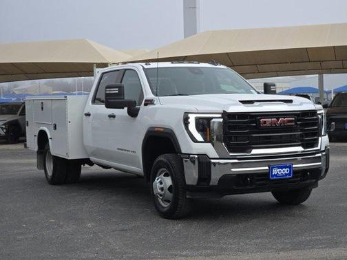 2024 GMC Sierra 3500 Pro