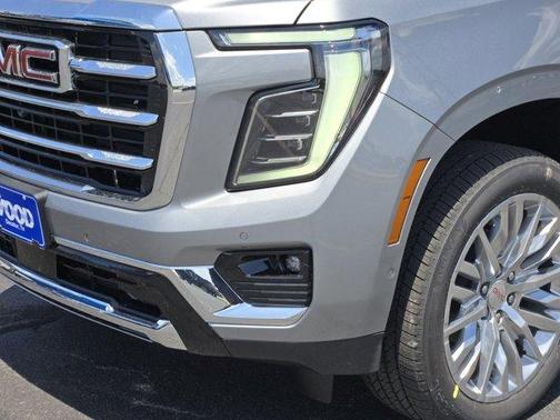 2025 GMC Yukon Elevation