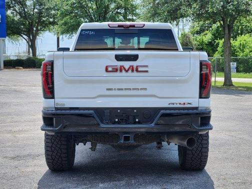 2024 GMC Sierra 2500 AT4X