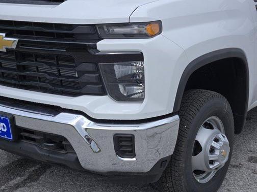 2025 Chevrolet Silverado 3500 WT