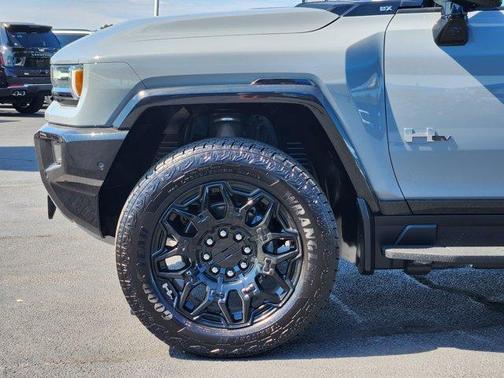 2026 GMC HUMMER EV SUV 2X