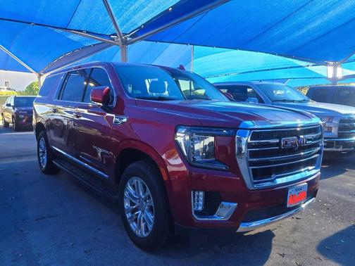 2022 GMC Yukon XL SLT