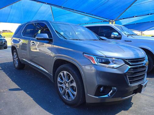 Satin Steel Metallic 2018 Chevrolet Traverse Premier