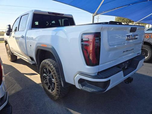 2024 GMC Sierra 2500 AT4