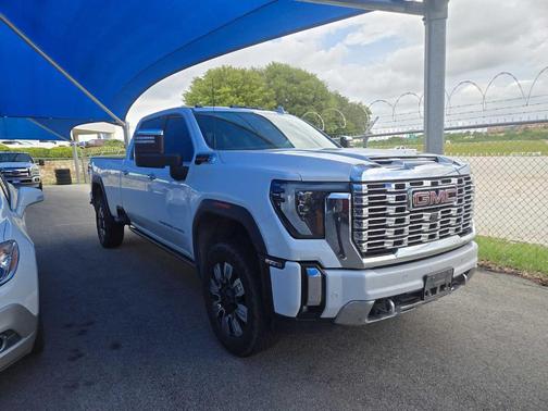 2024 GMC Sierra 2500 Denali