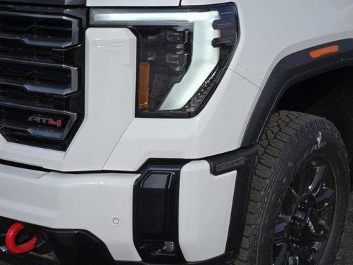 2026 GMC Sierra 2500 AT4