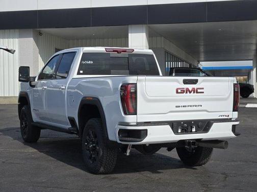2026 GMC Sierra 2500 AT4