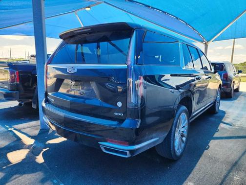 2023 Cadillac Escalade ESV Premium Luxury