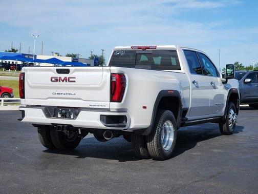 2025 GMC Sierra 3500 Denali